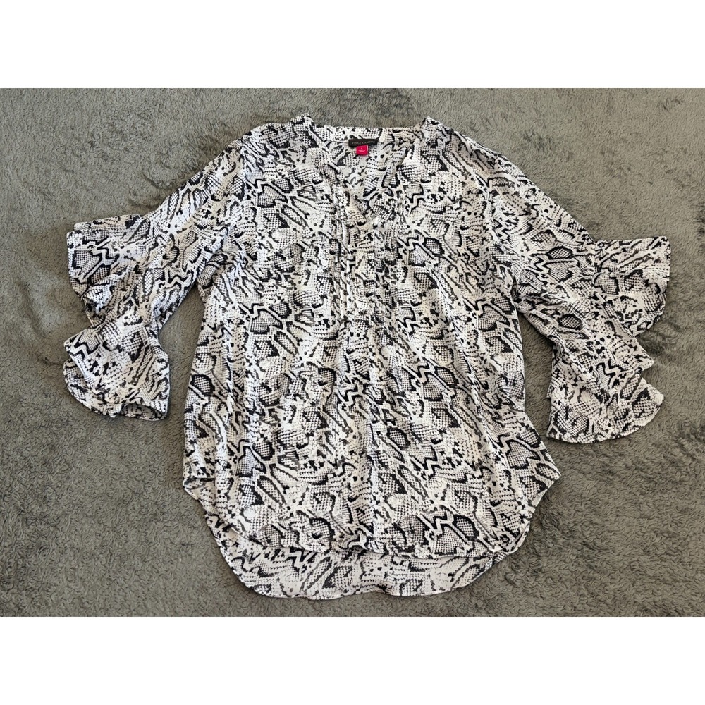 Vince Camuto Blouse Womens Small Flutter Sleeve Snake Print Cream Ivory Top